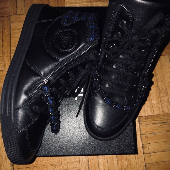 CHANEL Black and Blue Sneakers - Picture 6 of 10